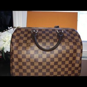Louis Vuitton Speedy 30